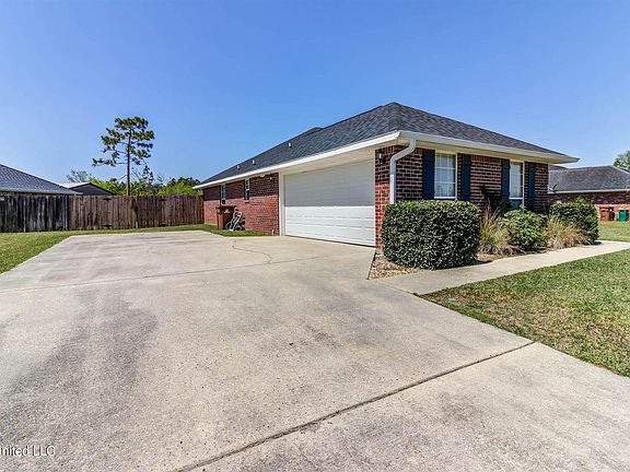 5th image of 15781 Texas Ave