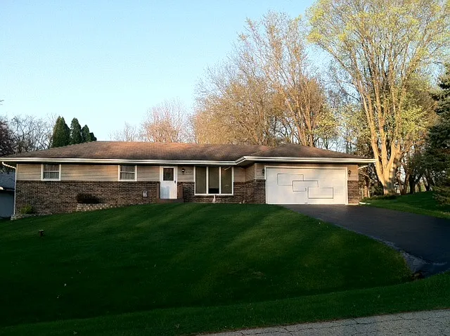 6502 Halverson Dr photo 1