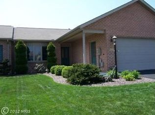 238 Sunbrook Dr, Chambersburg, PA 17201