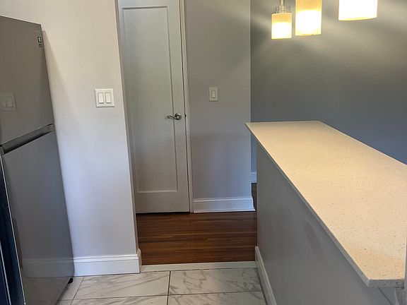 5th image of 298 Grafton Ave APT 2F