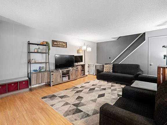 3rd image of 19504 115th Ave Unit B
