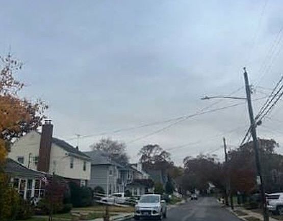 Exterior Neighborhood (street photo)