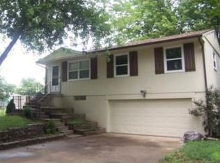 637 N Powahatan Dr, Independence, MO 64056