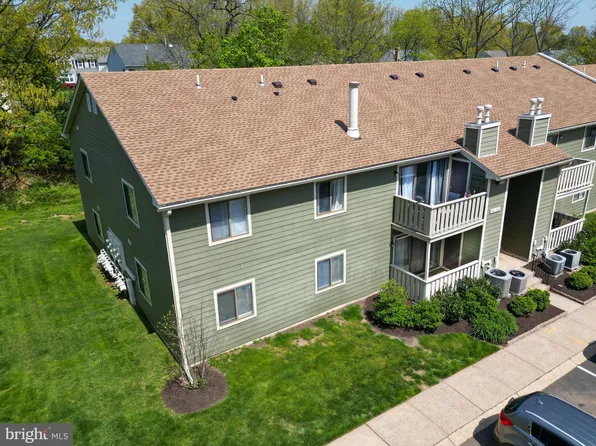 1913 Jefferson Ct, North Wales, PA 19454