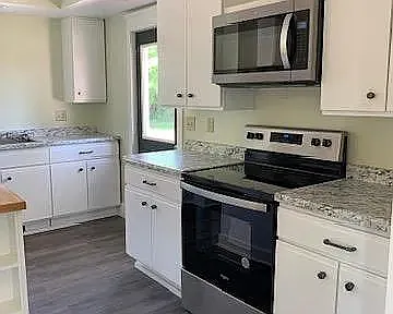 1719 Presque Isle Ave — Photo 6