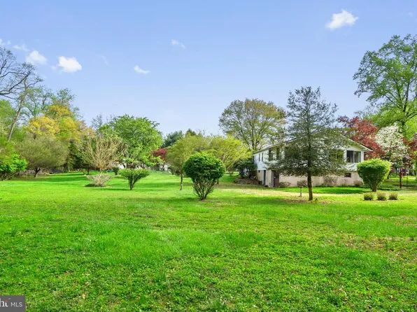 105 Spring Ave, Holland, PA 18966