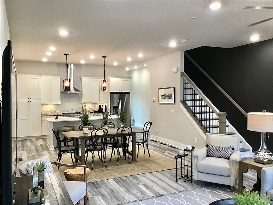 1st image of 263 Mitchell Ln #36