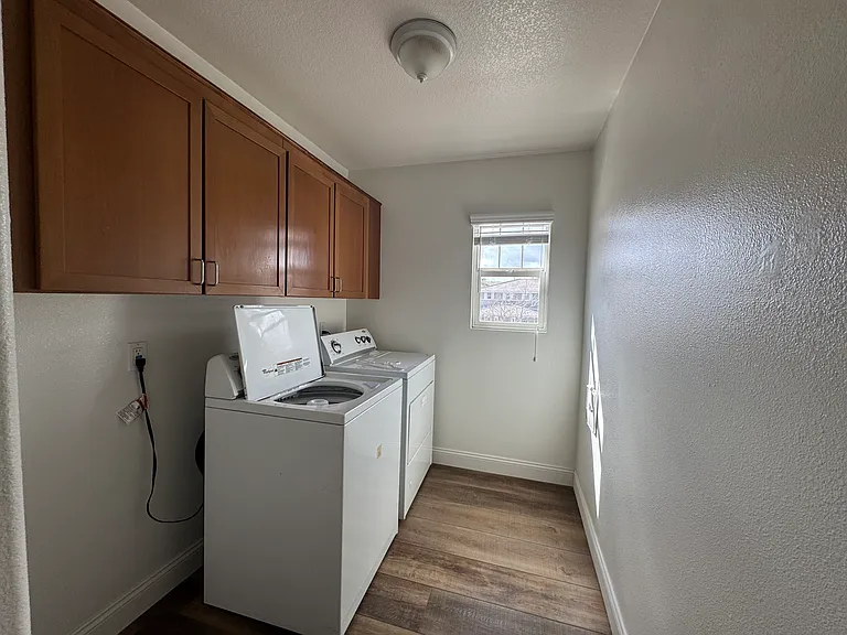 54 Emory Ave — Photo 10