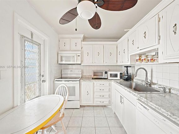 3rd image of 4141 NW 44th Ave APT 321