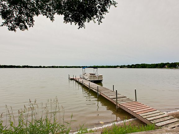 4th image of 4619 W Lakeshore Dr