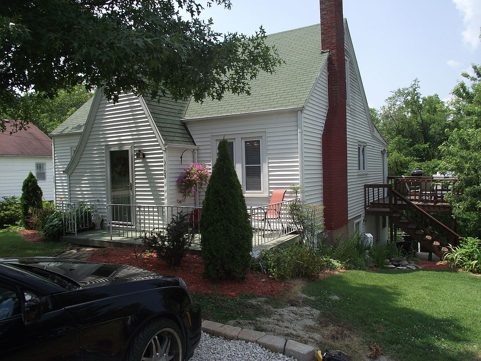 corner picture of house