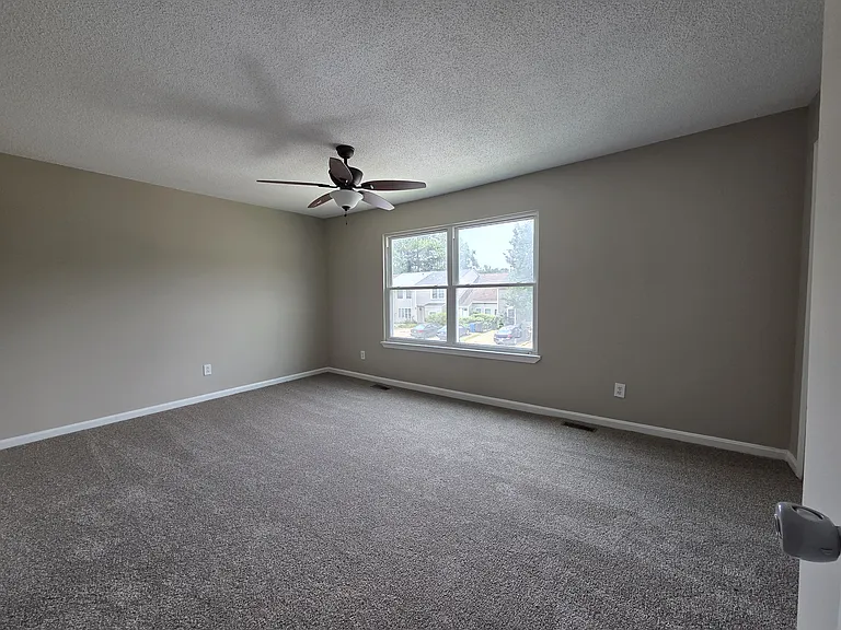 314 Falling Ln — Photo 14