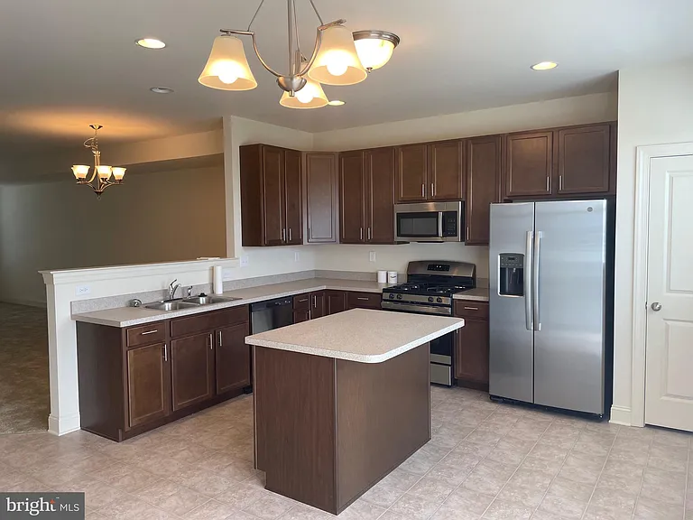 1434 Carrick Ct — Photo 8