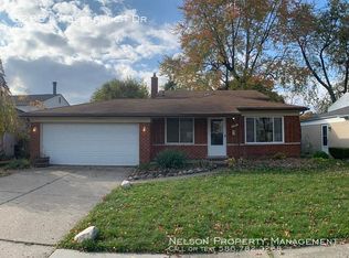 32851 Rosenbusch Dr, Warren, MI 48088