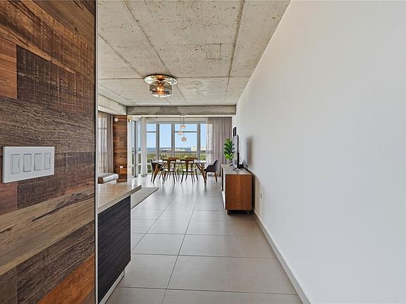 2nd image of 404 Ave Constitucion ATLANTIS #904