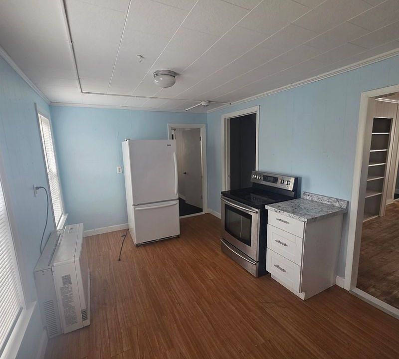 1st image of 36 Prospect St