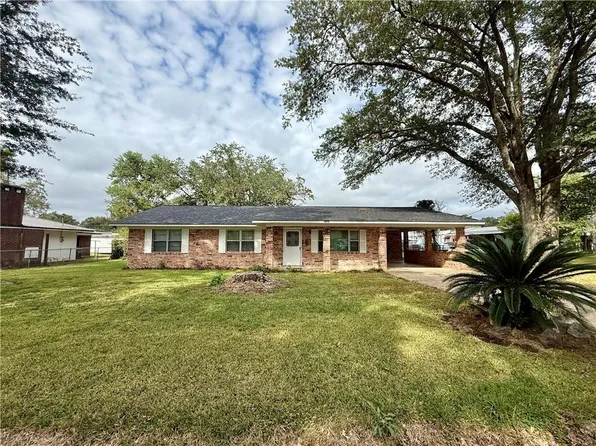 1402 N Park St, Jonesville, LA 71343