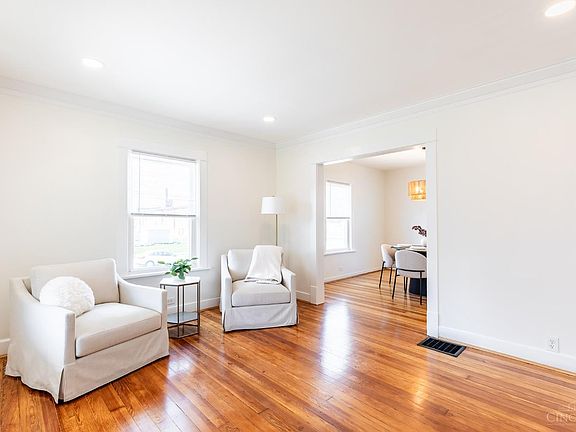 5th image of 1708 De Armand Ave