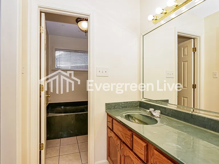 7330 Appling Meadow Cv — Photo 9