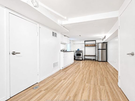 2nd image of 327 Howland Ave