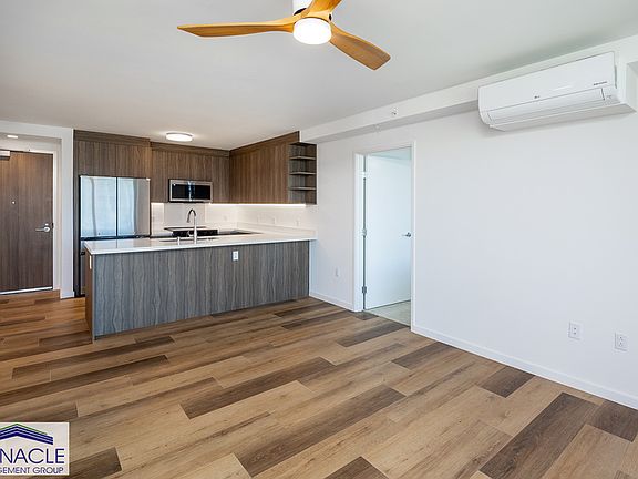 4th image of 1515 Liona St #3802