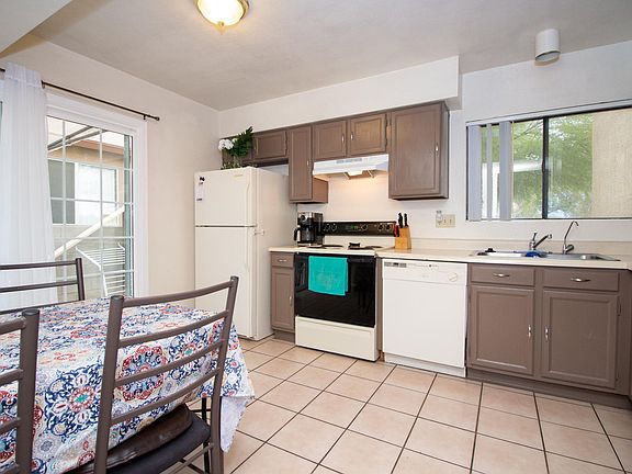 5th image of 4241 W Stagestop Ct