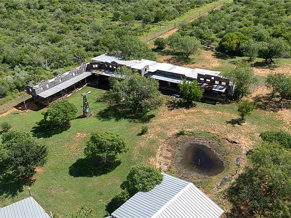 2nd image of 220 Delmita Rd