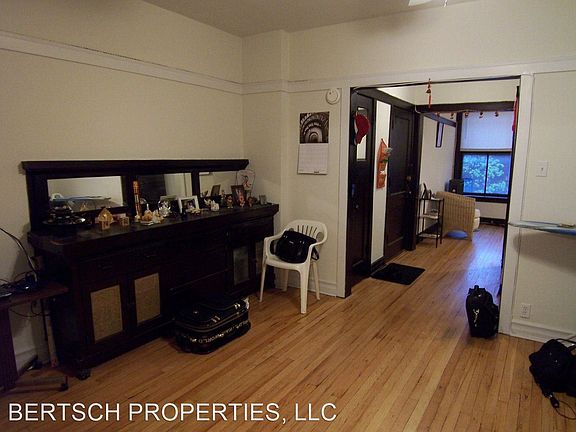 4th image of 3603 N Janssen Ave #2