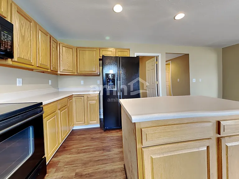 4230 Mallard Dr — Photo 3
