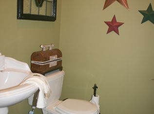 83 W Peachtree St, Norcross, GA 30071