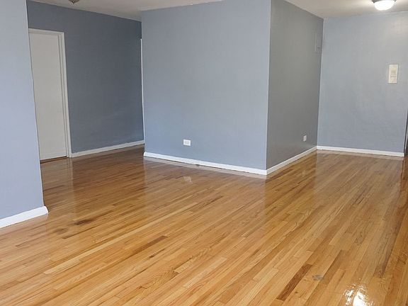 3rd image of 6645 Broadway APT 5F