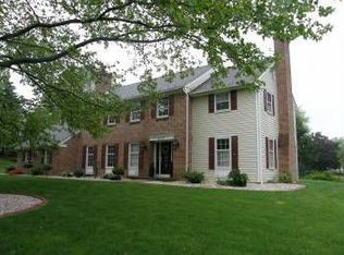 2737 Bridle Path Pl, Bethlehem, PA 18017