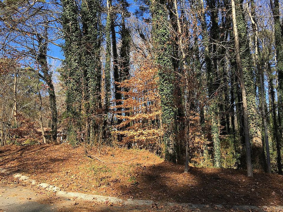 1st image of 2660 Creekview Poin NW