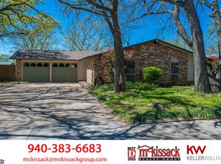 2414 Mercedes Rd, Denton, TX 76205