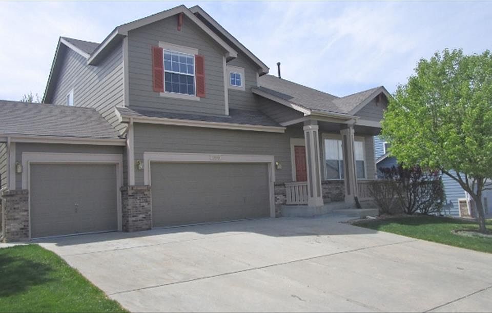 Gorgeous home in Booth Farms!