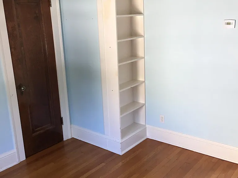 49 Penn Dr — Photo 16
