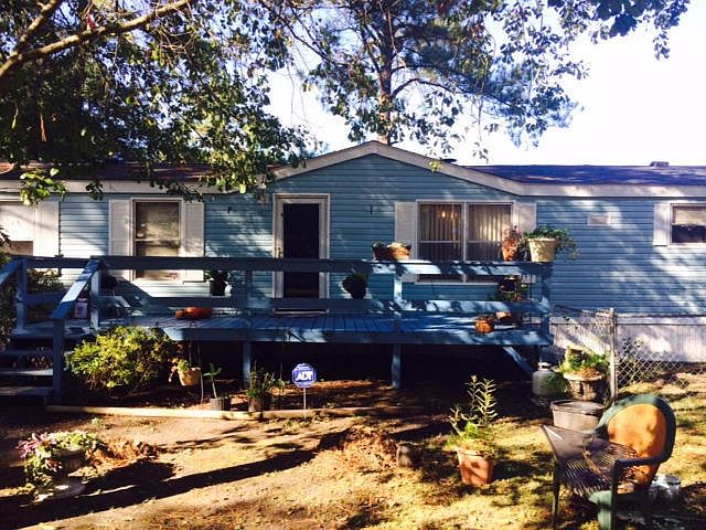 1st image of 104 Teal Ct
