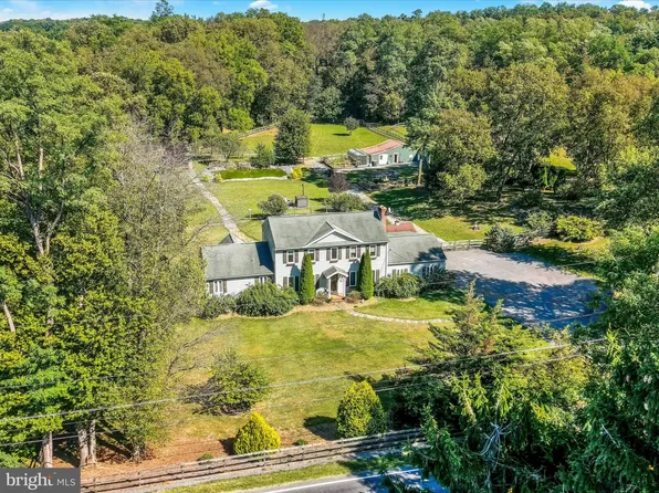 131 Simmons Rd, Mechanicsburg, PA 17055