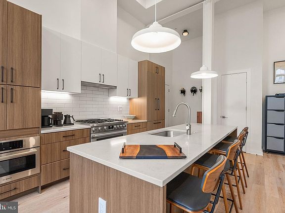 4th image of 440 R St NW Unit 101