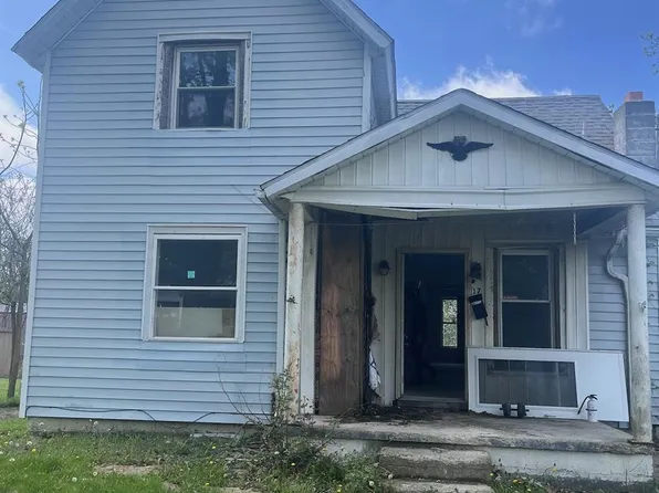 17 N Church St, Willard, OH 44890