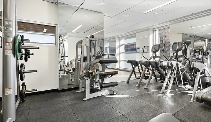 Rented by R New York | media 59