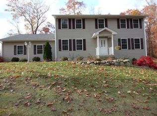 106 Valley Rd, Southampton, MA 01073