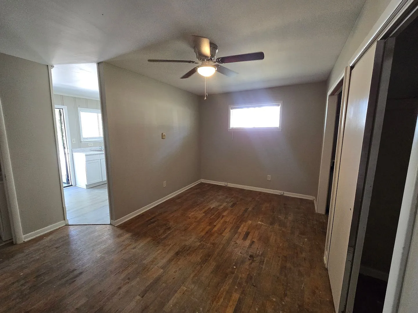 801 MR — Photo 3