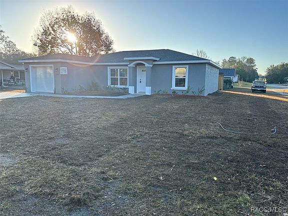 5th image of 2330 W Menores Dr