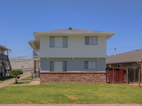2nd image of 2225 15th Ave