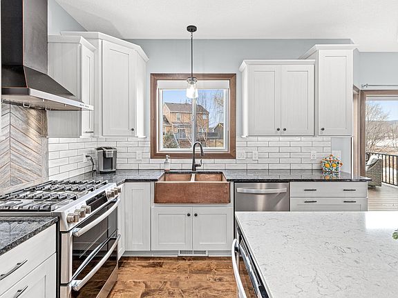 2nd image of 1821 Foothill Trl