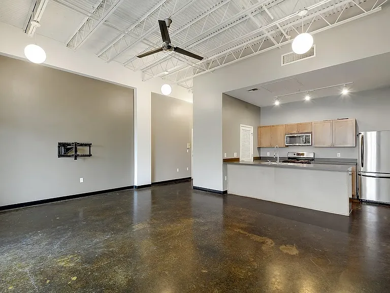 2401 E 6th St #3041 — Photo 12