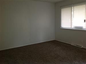 5th image of 10051 Castle Dr