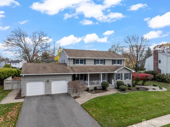 990 Hoover Dr, North Brunswick, NJ 08902
