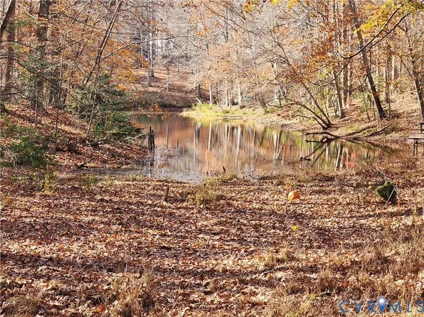 153 Deer Trl, Aylett, VA 23009